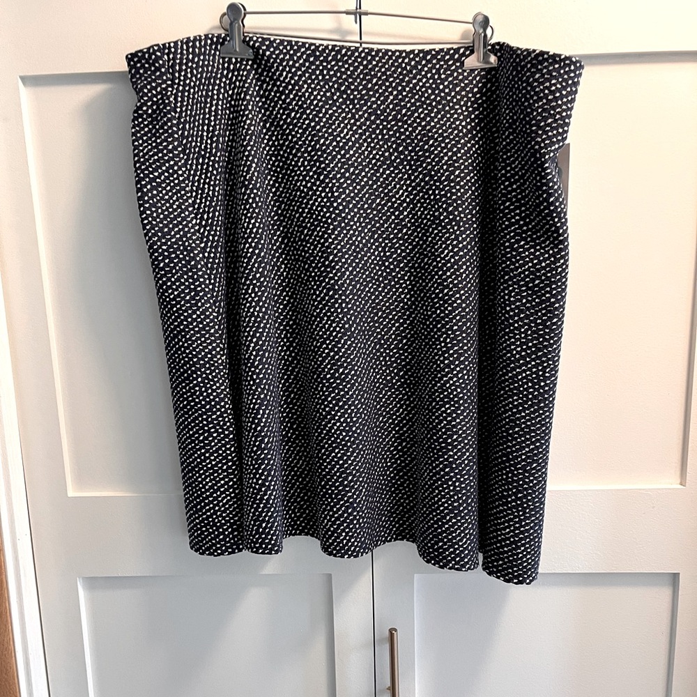 Plus size 2X Navy Print Skirt